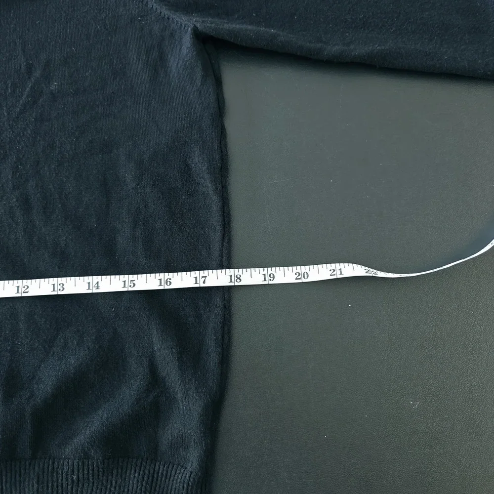 JOSEPH‎ A. Grommet Turtleneck Long Sleeve Sweater  Medium Chassic Preppy